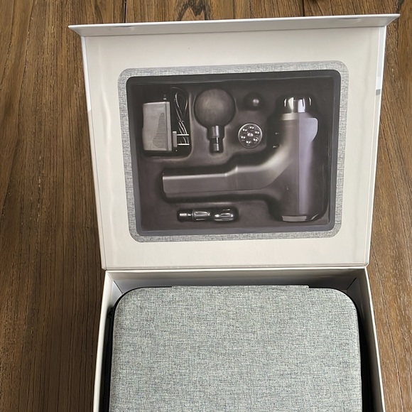 Bluzen- Percussion Massage Gun - Picture 3 of 8